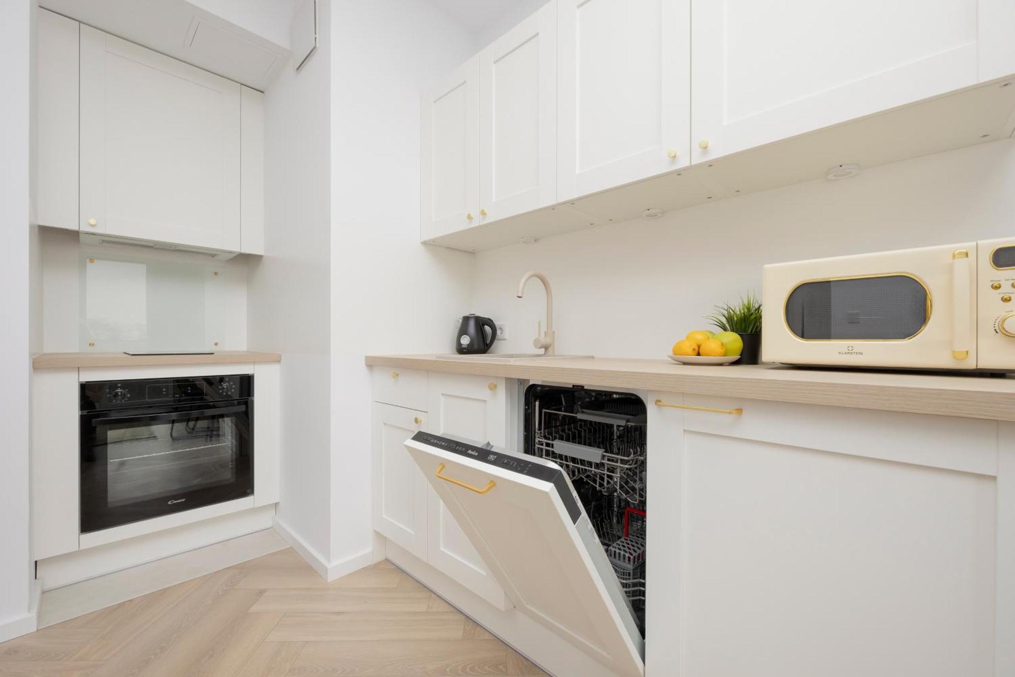 Modern Apartment With Balcony Near Aleje Jerozolimskie By Noclegi Renters 华沙 外观 照片